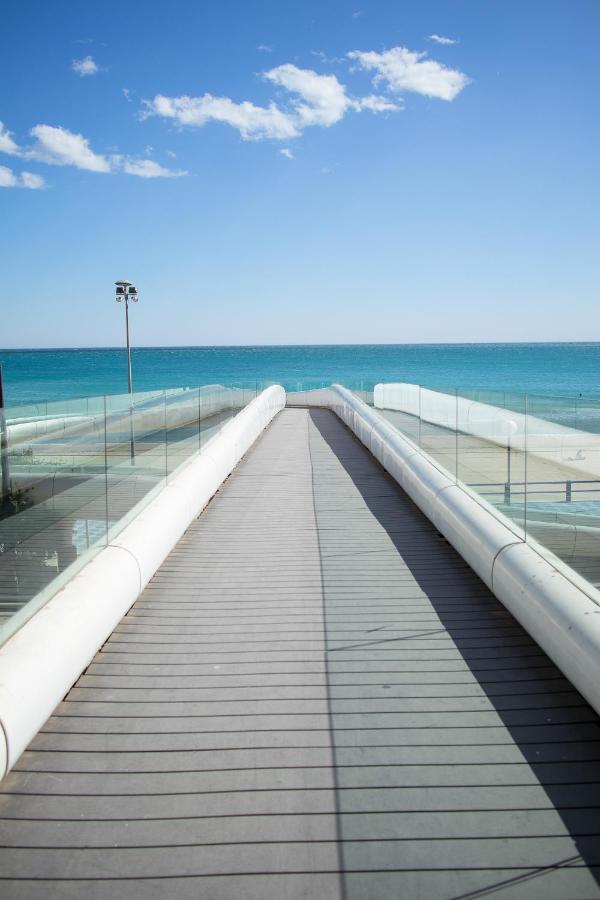 LIA Habitaciones Alicante Exterior foto