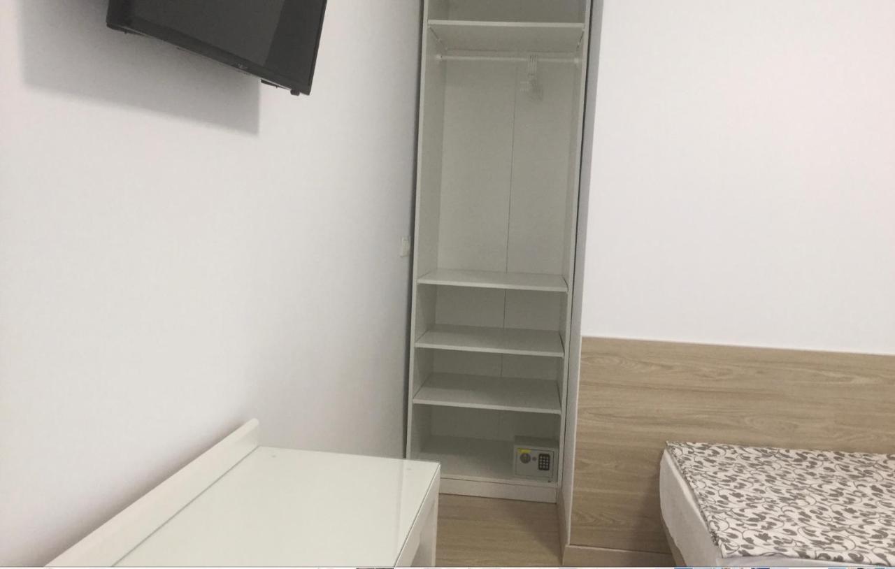 LIA Habitaciones Alicante Exterior foto