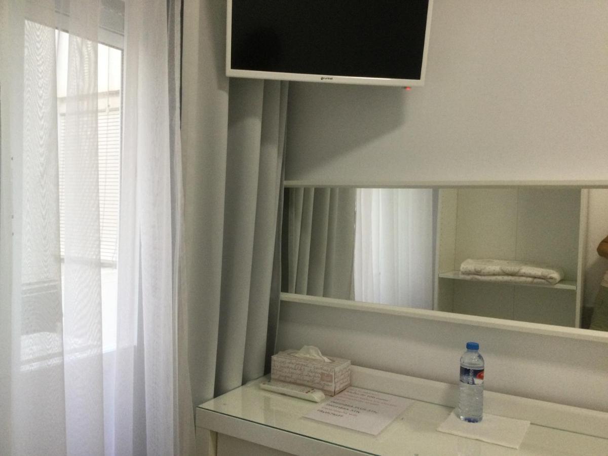 LIA Habitaciones Alicante Exterior foto
